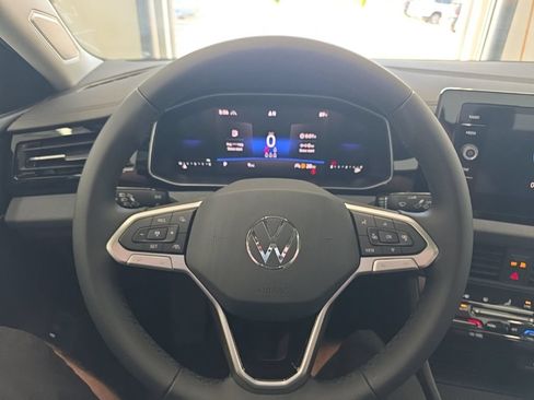 New 2027 Volkswagen Jetta SE FWD image 30