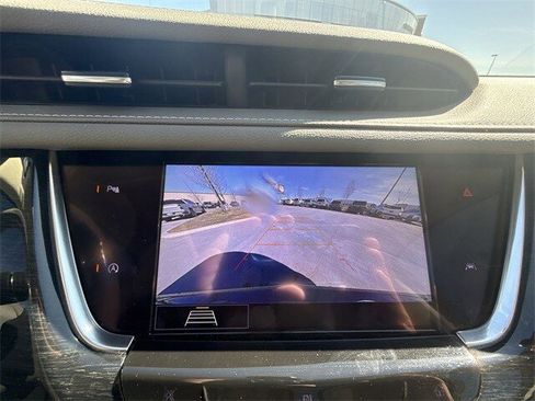 Used 2020 Cadillac XT6 Premium Luxury image 17
