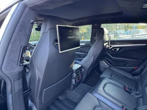 Used 2019 Lamborghini Urus AWD/4WD image 17