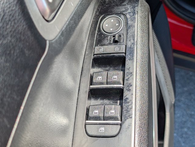 Used 2025 Kia Soul LX FWD image 16