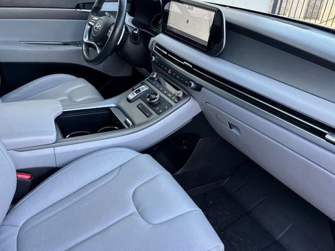 Used 2023 Hyundai Palisade SEL FWD image 17