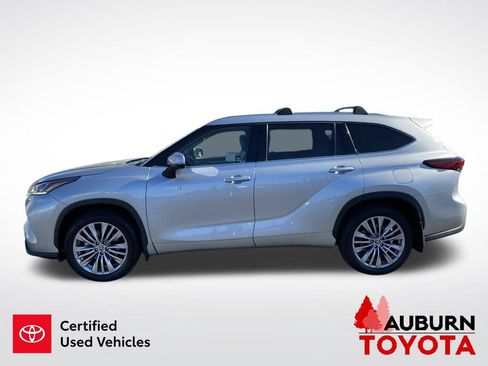 Used 2021 Toyota Highlander Platinum AWD/4WD image 5