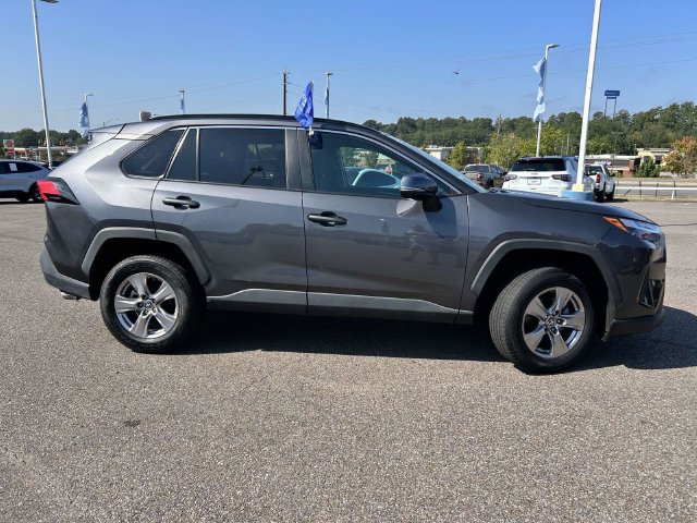Used 2024 Toyota RAV4 XLE FWD image 2