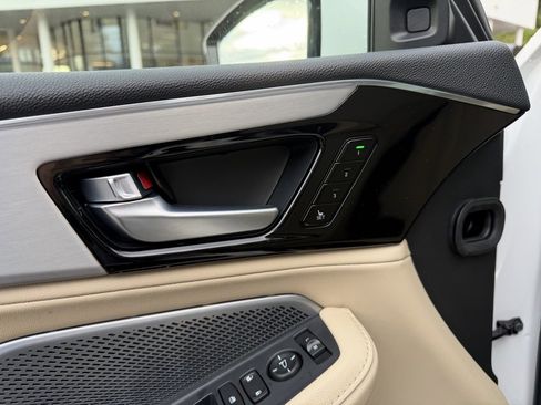 New 2026 Acura MDX SH-AWD image 12