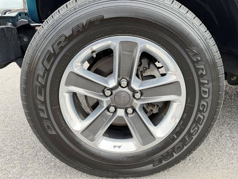 Used 2019 Jeep Wrangler Unlimited Sahara w/ Uconnect 4C Nav & Sound Group AWD/4WD image 78
