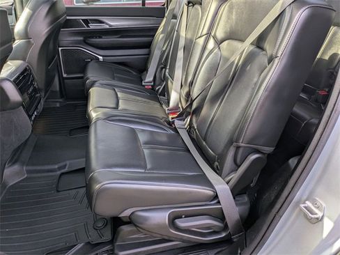 Used 2022 Jeep Wagoneer Series I image 26