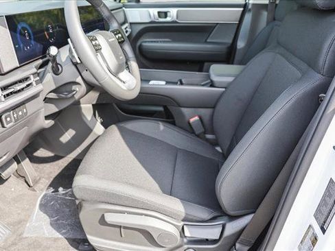 New 2026 Hyundai Santa Fe SE image 11