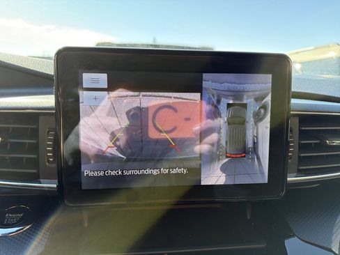 Used 2022 Ford Explorer ST-Line w/ Class IV Trailer Tow Package image 18