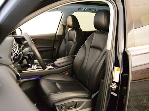 Used 2018 Audi Q7 3.0T Prestige image 4