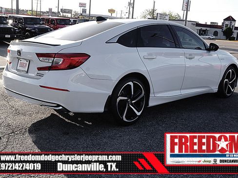 Used 2022 Honda Accord Sport image 5