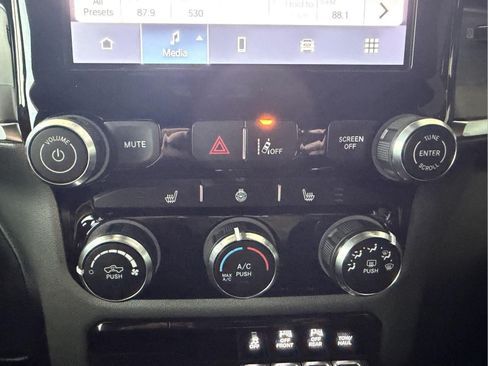 Used 2025 RAM 1500 Big Horn RWD image 16