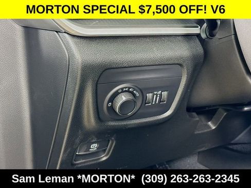 New 2025 Jeep Grand Cherokee Laredo w/ Luxury Tech Group I AWD/4WD image 10