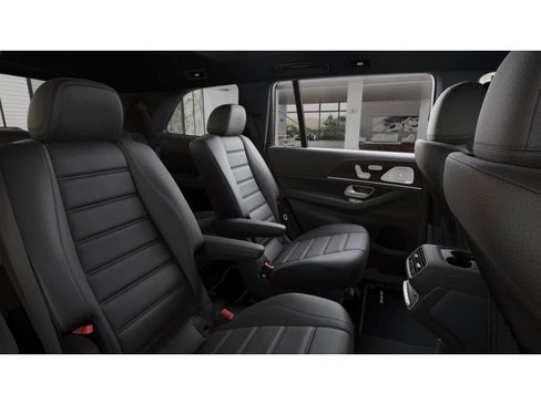 New 2026 Mercedes-Benz GLS 580 4MATIC image 5