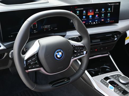 New 2026 BMW i4 xDrive40i w/ Premium Package AWD/4WD image 12