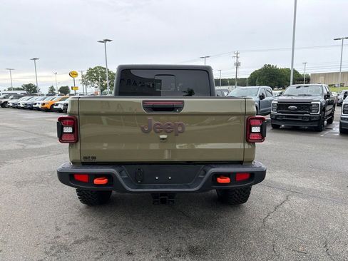 Used 2026 Jeep Gladiator Mojave AWD/4WD image 5