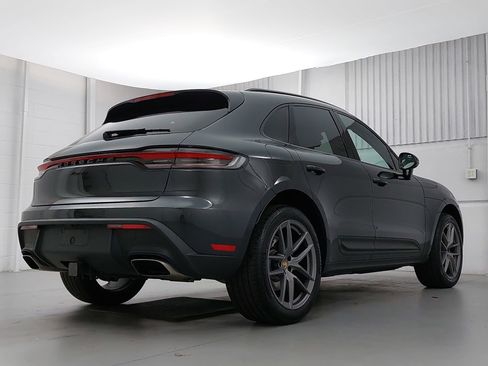 Used 2025 Porsche Macan image 7