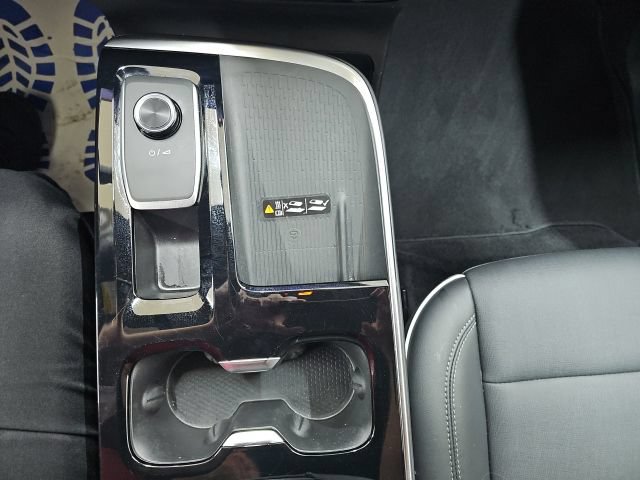 Used 2025 Buick Enclave Preferred AWD/4WD image 12