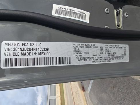 Used 2022 Jeep Compass Limited image 34