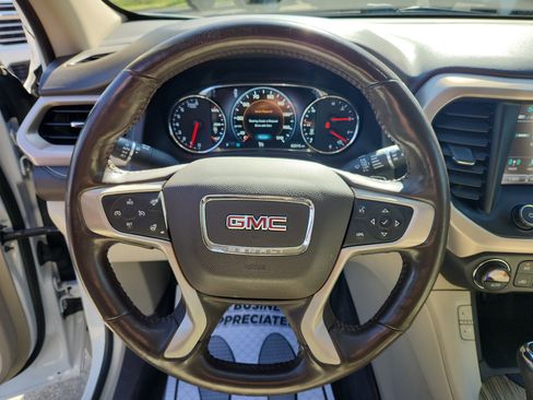 Used 2019 GMC Acadia Denali image 31