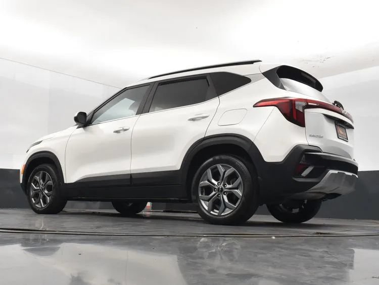 Used 2024 Kia Seltos S AWD/4WD image 9