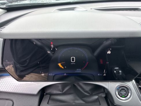 New 2026 Chevrolet Trax LT w/ LT Convenience Package FWD image 16
