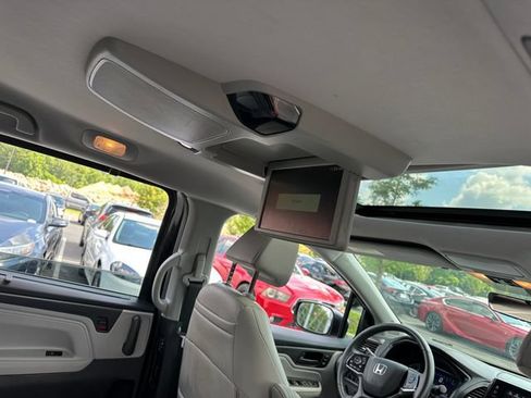 Used 2018 Honda Odyssey EX-L image 31