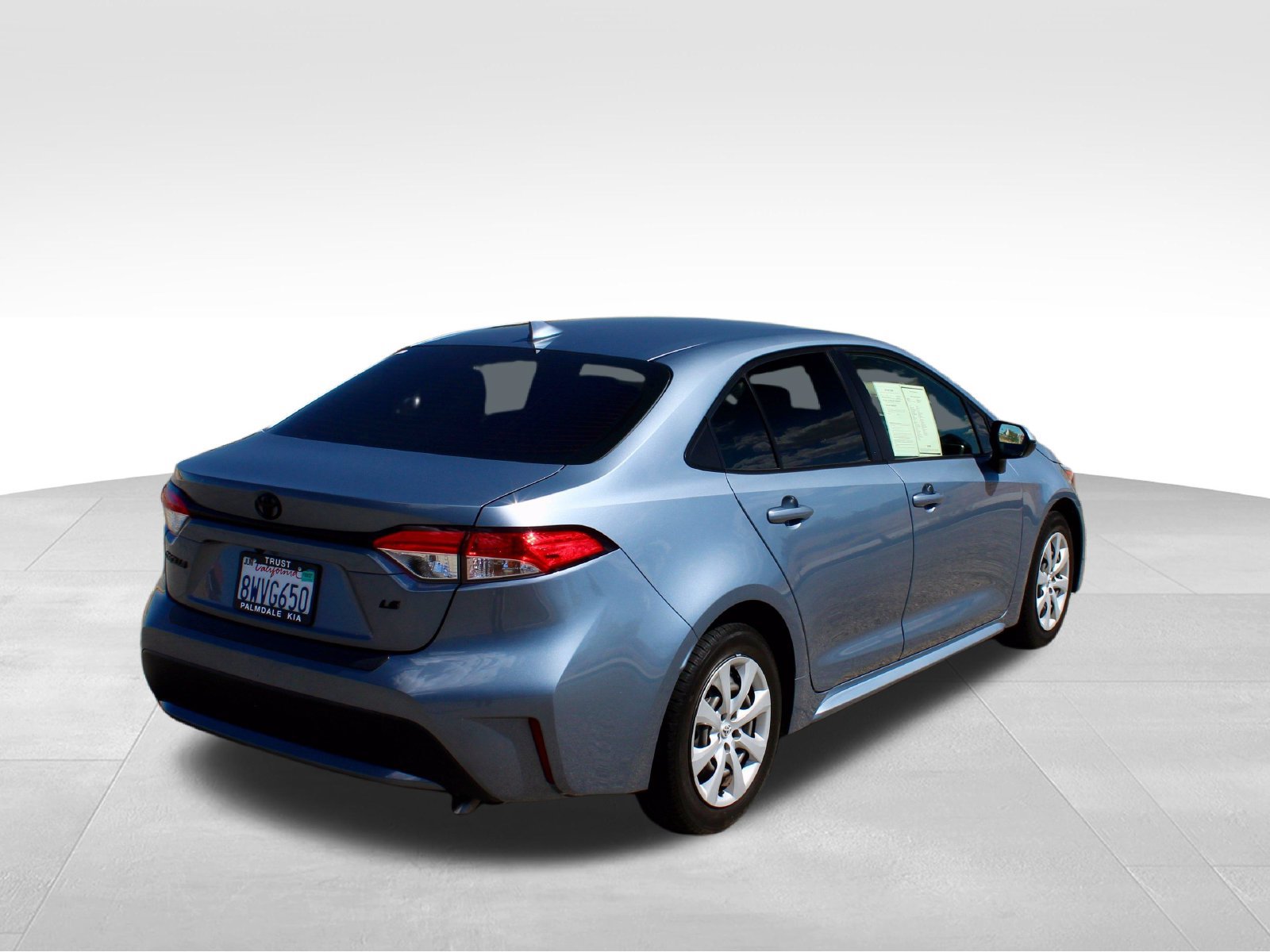 Used 2021 Toyota Corolla LE w/ Carpet Mat Package (TMS) FWD image 9