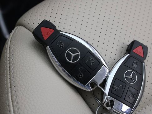 Used 2016 Mercedes-Benz C 300 Sedan image 30