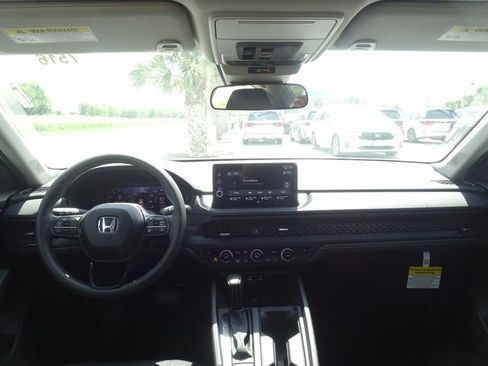 New 2026 Honda Accord SE image 11