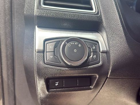 Used 2017 Ford Explorer Limited FWD image 20