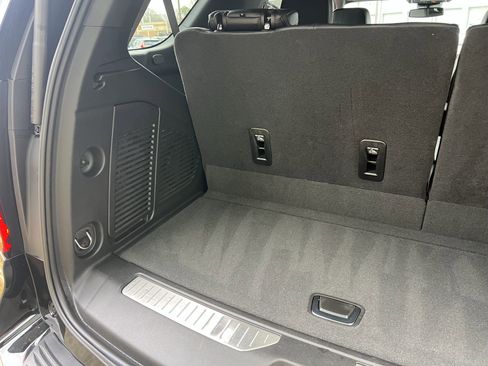 Used 2025 GMC Yukon Denali w/ Sun & Power Step Package image 37