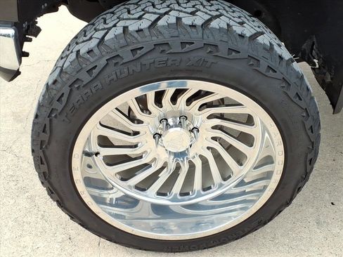 Used 2022 Chevrolet Silverado 1500 LTZ w/ LTZ Premium Texas Edition image 9