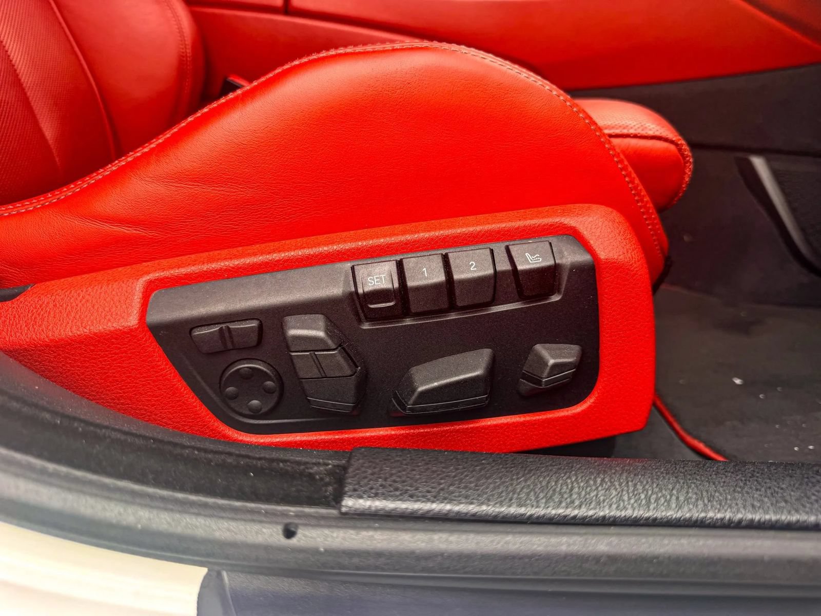 Used 2016 BMW M6 Gran Coupe RWD image 22