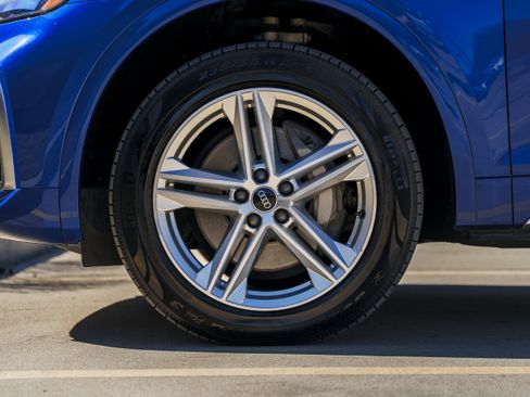 Used 2021 Audi Q5 e Premium Plus image 28