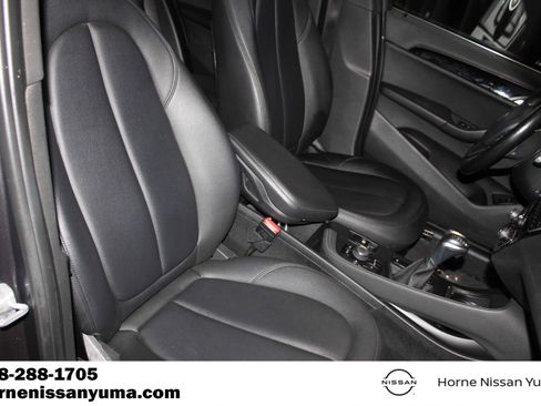 Used 2017 BMW X1 xDrive28i w/ Premium Package AWD/4WD image 6