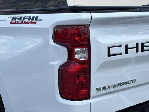 Used 2025 Chevrolet Silverado 1500 Custom Trail Boss AWD/4WD image 7