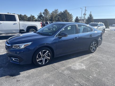 Used 2022 Subaru Legacy Limited image 3