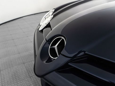 Used 2008 Mercedes-Benz SLR image 16