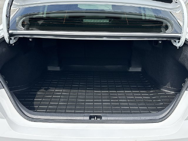 Used 2026 Toyota Camry SE w/ Multimedia Upgrade Package FWD image 14