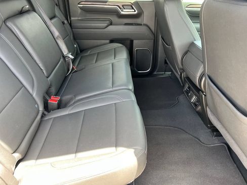 Used 2025 GMC Sierra 1500 SLT AWD/4WD image 10