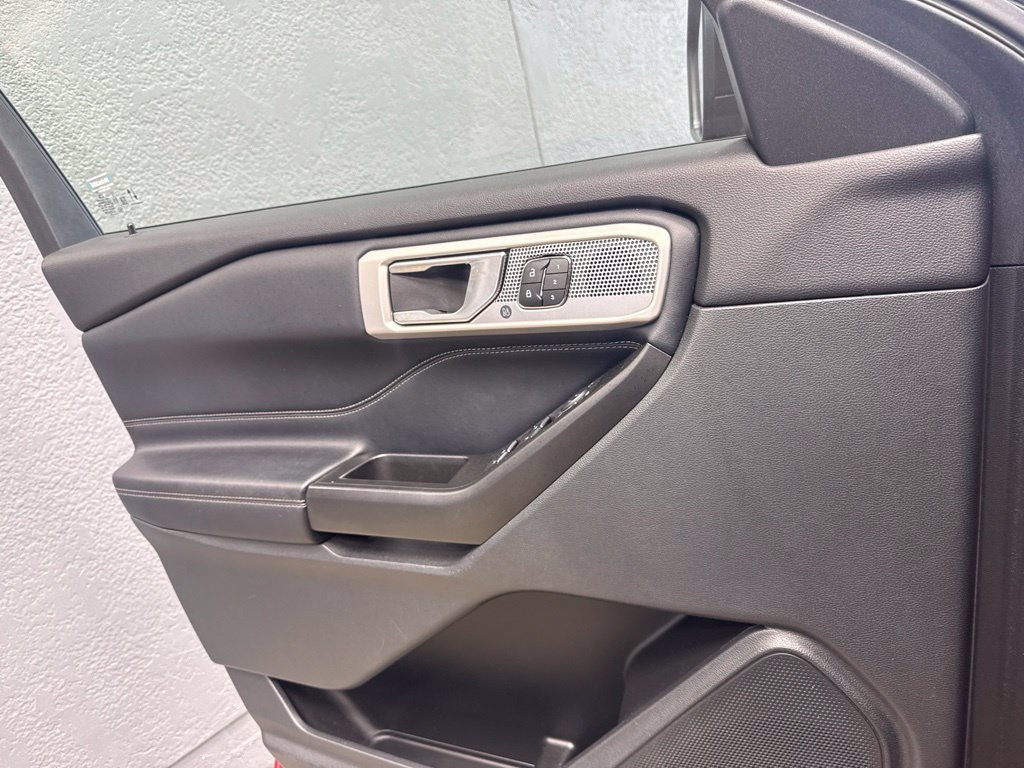 Used 2020 Ford Explorer Limited AWD/4WD image 33