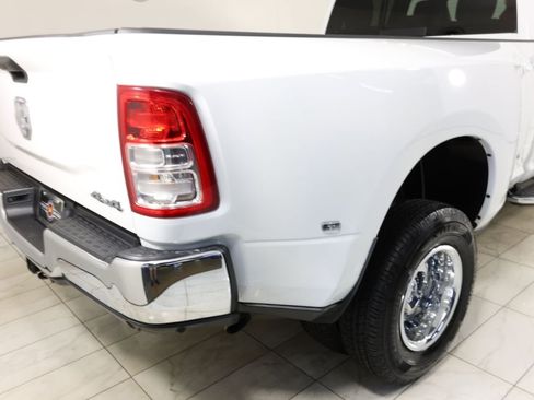 Used 2022 RAM 3500 Tradesman AWD/4WD image 40