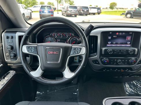 Used 2015 GMC Sierra 1500 SLE w/ SLE Value Package AWD/4WD image 3