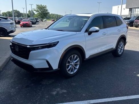 Used 2025 Honda CR-V EX image 1