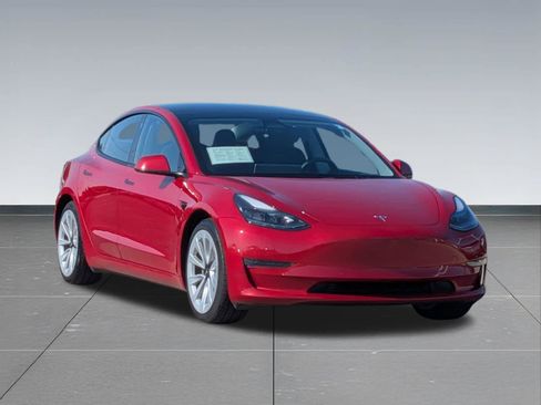 Used 2022 Tesla Model 3 Long Range AWD/4WD image 7