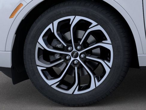 New 2026 Lincoln Nautilus Reserve image 19