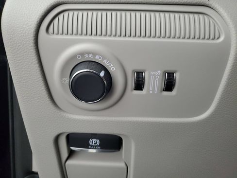 New 2026 Jeep Grand Wagoneer Summit AWD/4WD image 28