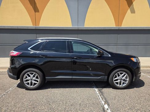 Used 2023 Ford Edge SEL AWD/4WD image 10