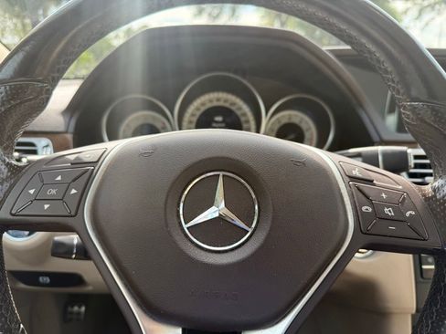 Used 2016 Mercedes-Benz E 350 Sedan image 23