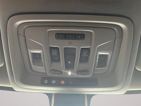 Used 2021 Chevrolet Silverado 2500 LTZ image 18